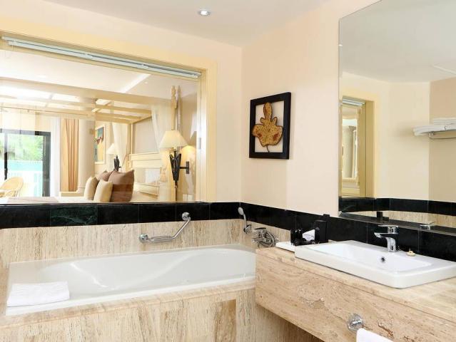 Luxury Bahia Principe Akumal