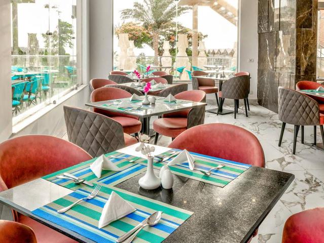 King Tut Aqua Park Beach Resort