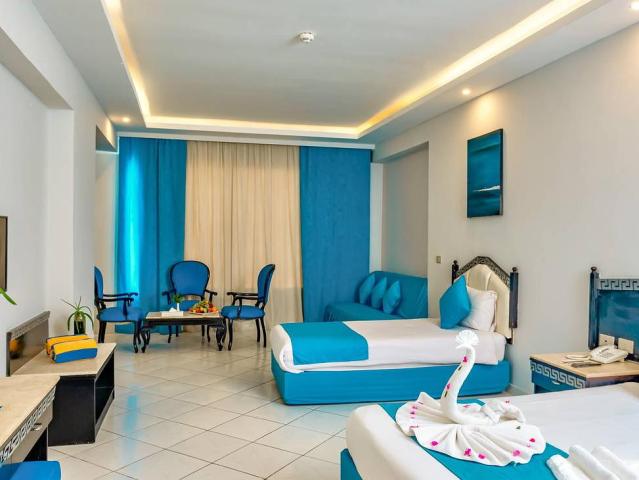 King Tut Aqua Park Beach Resort