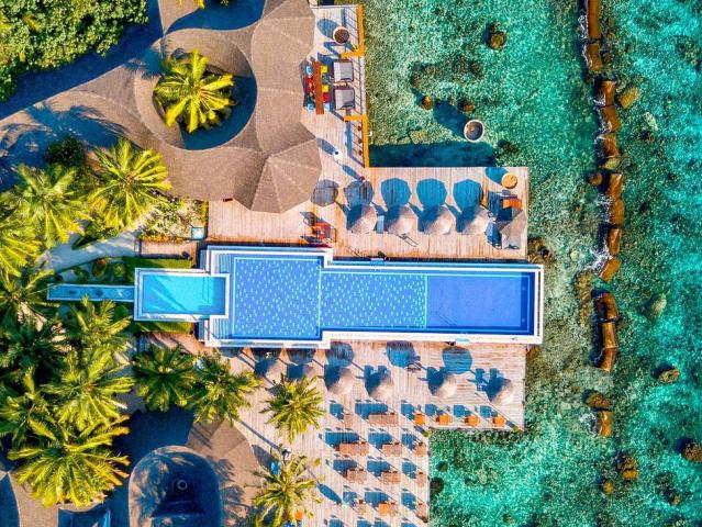 Centara Grand Island Resort & Spa Maledives