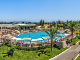 Kipriotis Maris Suites