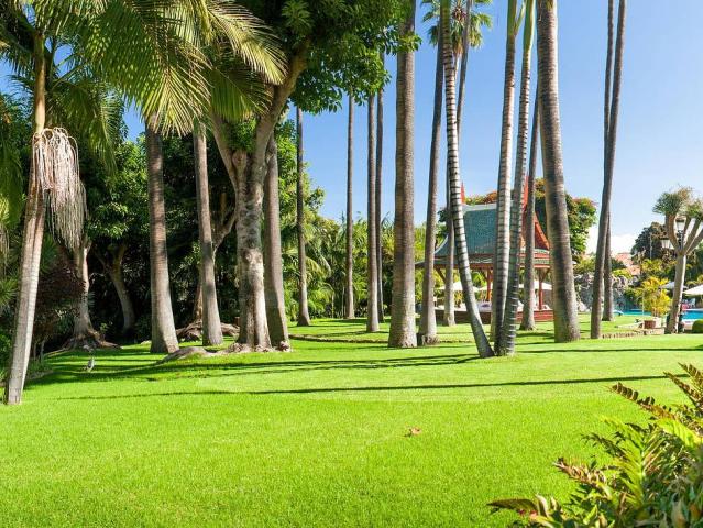 Botánico & The Oriental Spa Garden