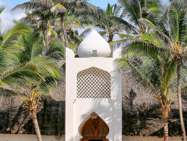 Sultan Sands Island Resort