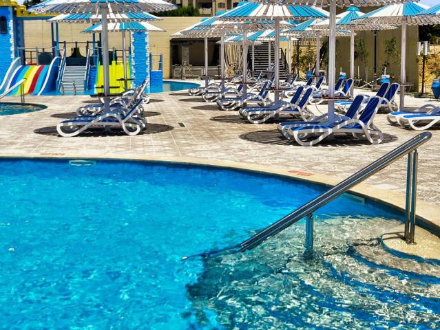 AMC Royal Resort