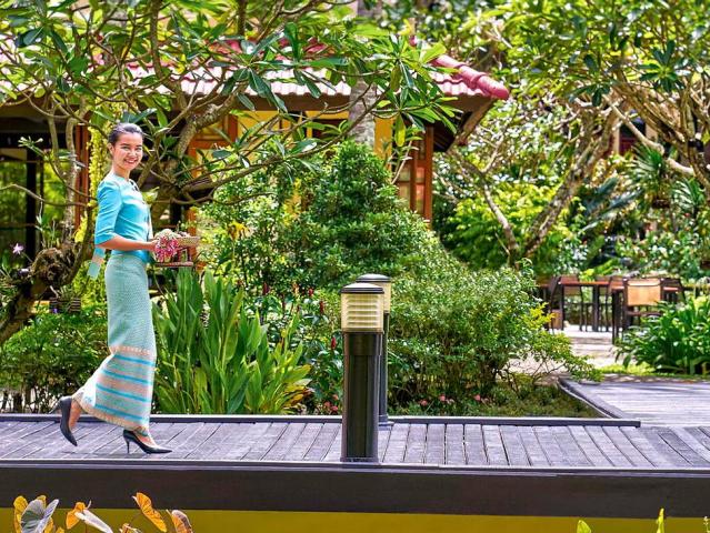 Dusit Thani Laguna Phuket Resort