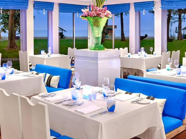 Dusit Thani Laguna Phuket Resort