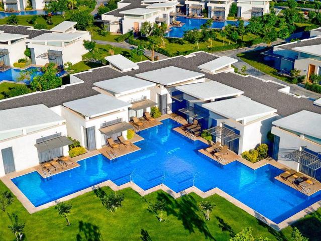 Rixos Premium Magawish Suites & Villas