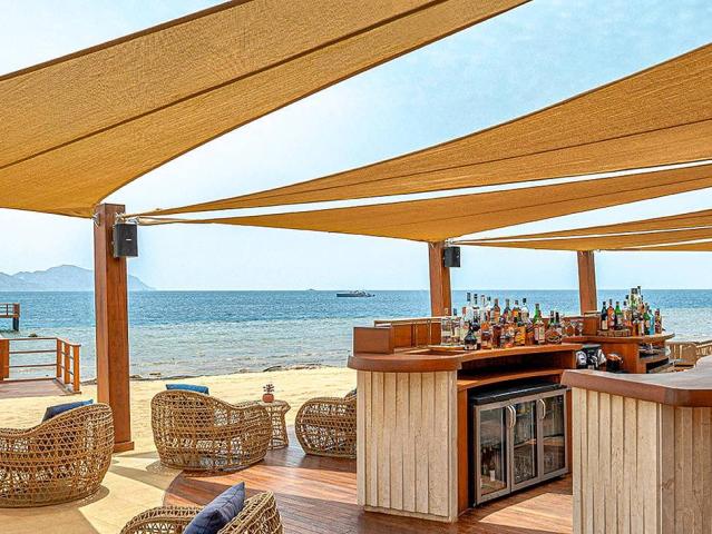 Four Seasons Resort