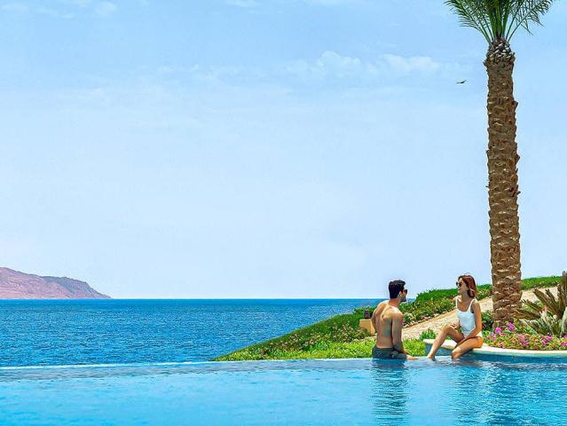 Four Seasons Resort