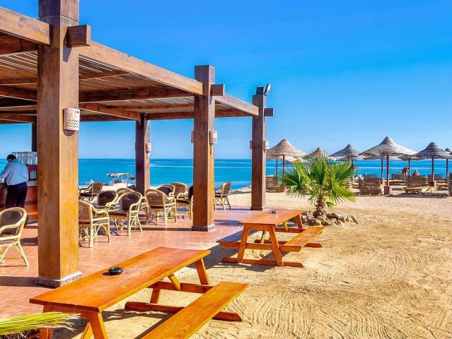 Gemma Beach Resort