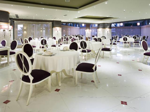 Limak Lara De Luxe Hotel & Resort