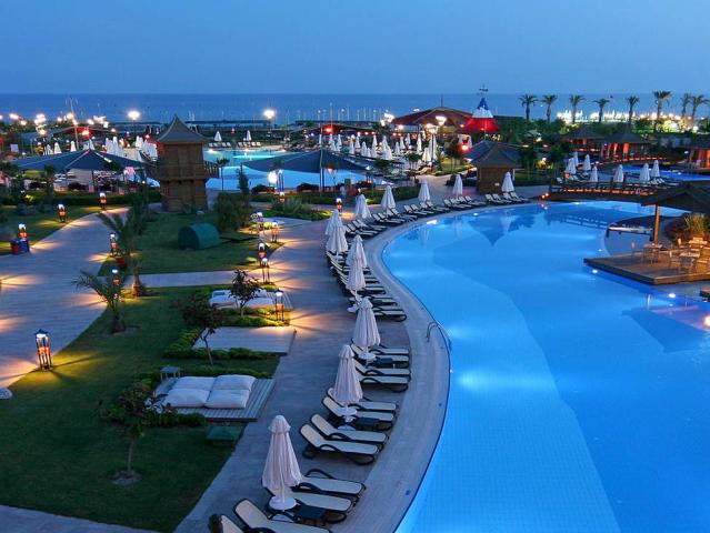 Limak Lara De Luxe Hotel & Resort