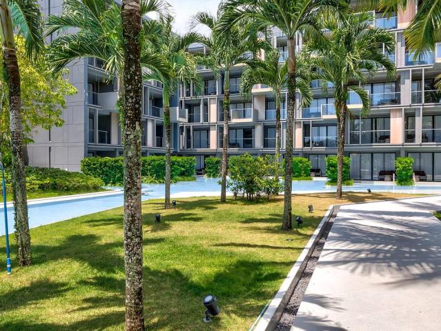 La Vela Khao Lak
