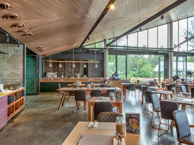 La Vela Khao Lak