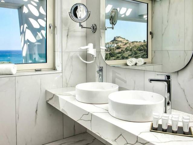 Lindos White & Suites