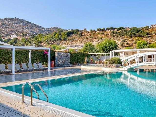 Lindos White & Suites