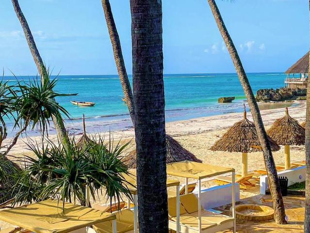 Ahg Dream’s Bay Beach