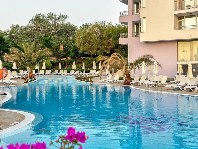 Sentido Neptun Beach
