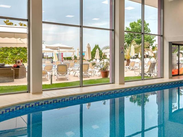 Sentido Neptun Beach