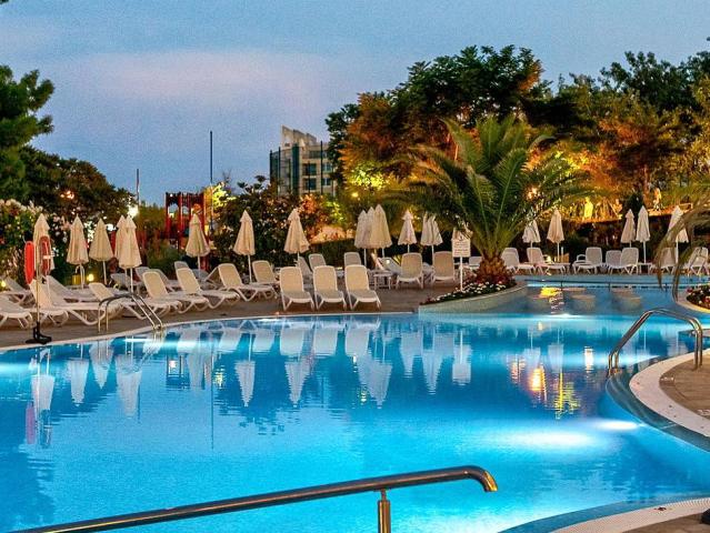 Sentido Neptun Beach