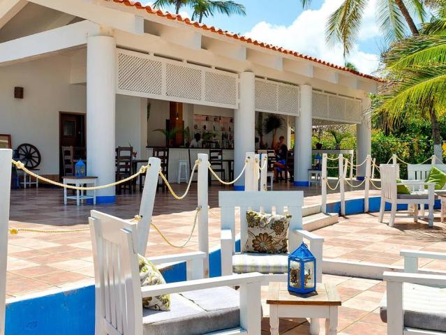 Hesperia Playa El Agua