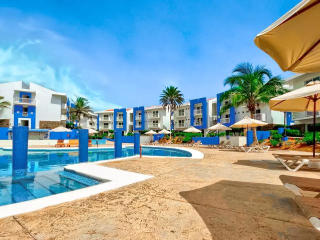 Hesperia Playa El Agua