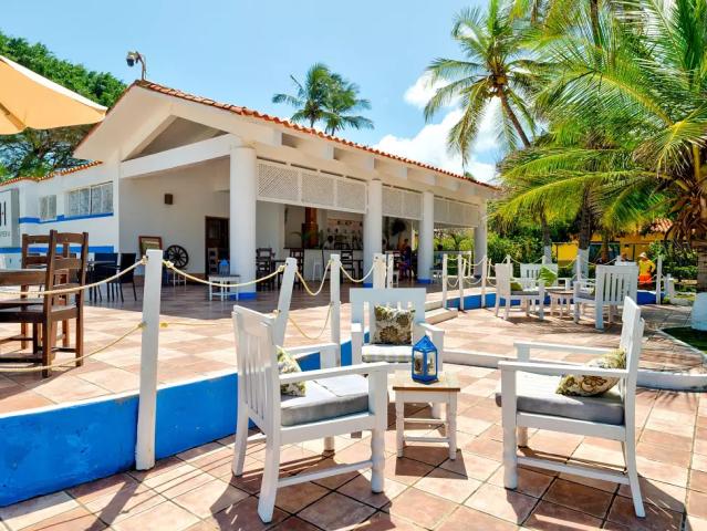 Hesperia Playa El Agua