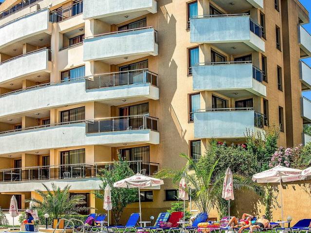 Hermes Alexandria Club