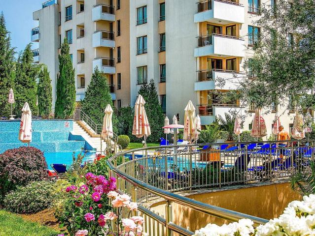 Hermes Alexandria Club