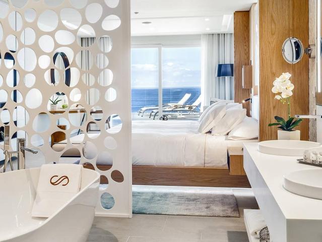 Royal Hideaway Corales Suites