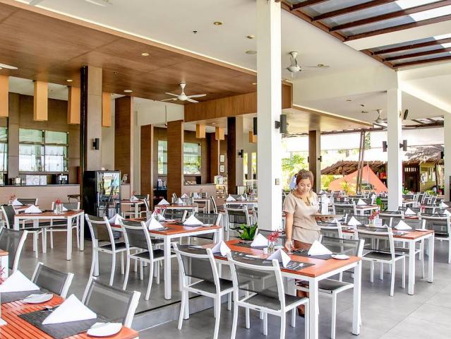 Kantary Beach