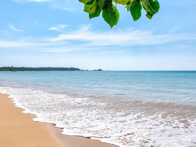 Kantary Beach