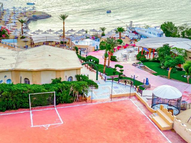 Sphinx Aqua Park Beach