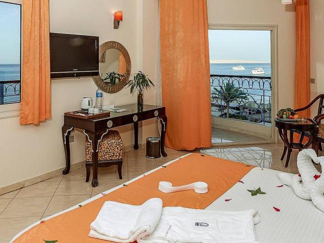 Sphinx Aqua Park Beach