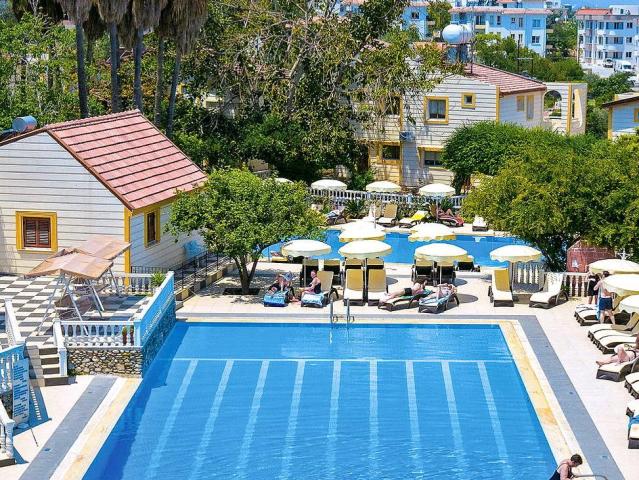 Riverside Garden Resort