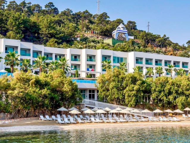 Blue Dreams Resort