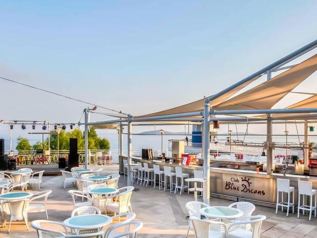 Blue Dreams Resort