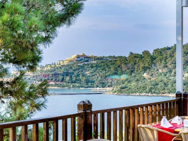 Blue Dreams Resort