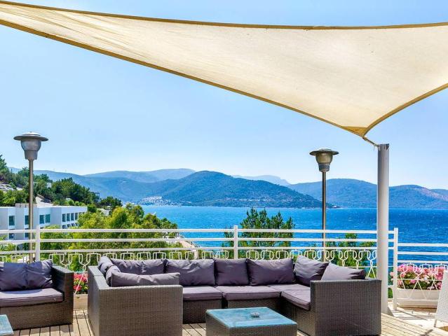 Blue Dreams Resort