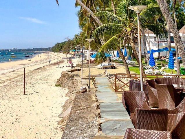 Kenya Bay Beach