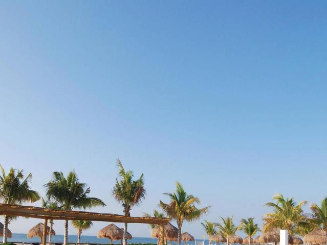 BlueBay Grand Esmeralda