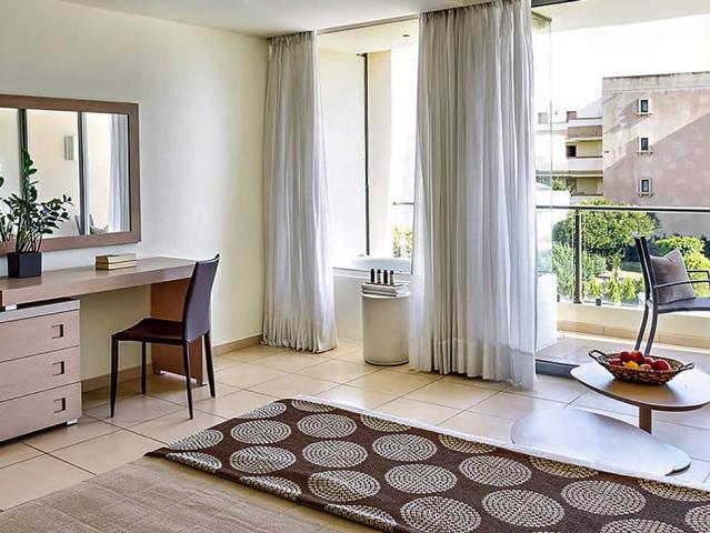 Ixian Grand & Ixian All Suites