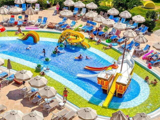 Seaden Sea World Resort