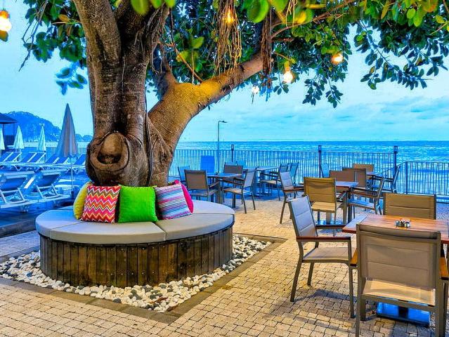 Floria Beach