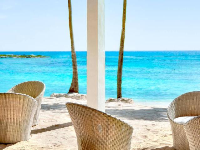 Catalonia Yucatan Beach