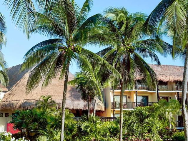 Catalonia Yucatan Beach