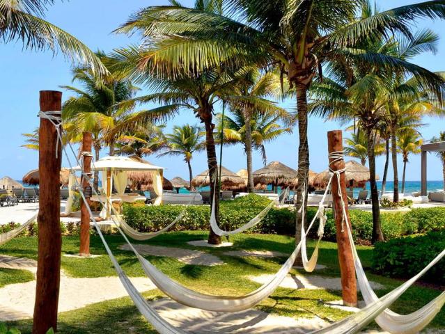 Catalonia Yucatan Beach