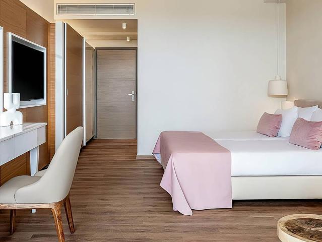 Avra Imperial Beach Resort & Spa