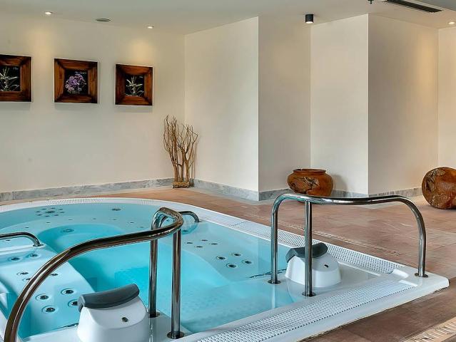 Avra Imperial Beach Resort & Spa