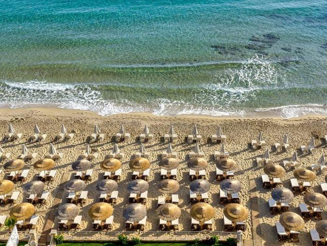 High Beach Resort
